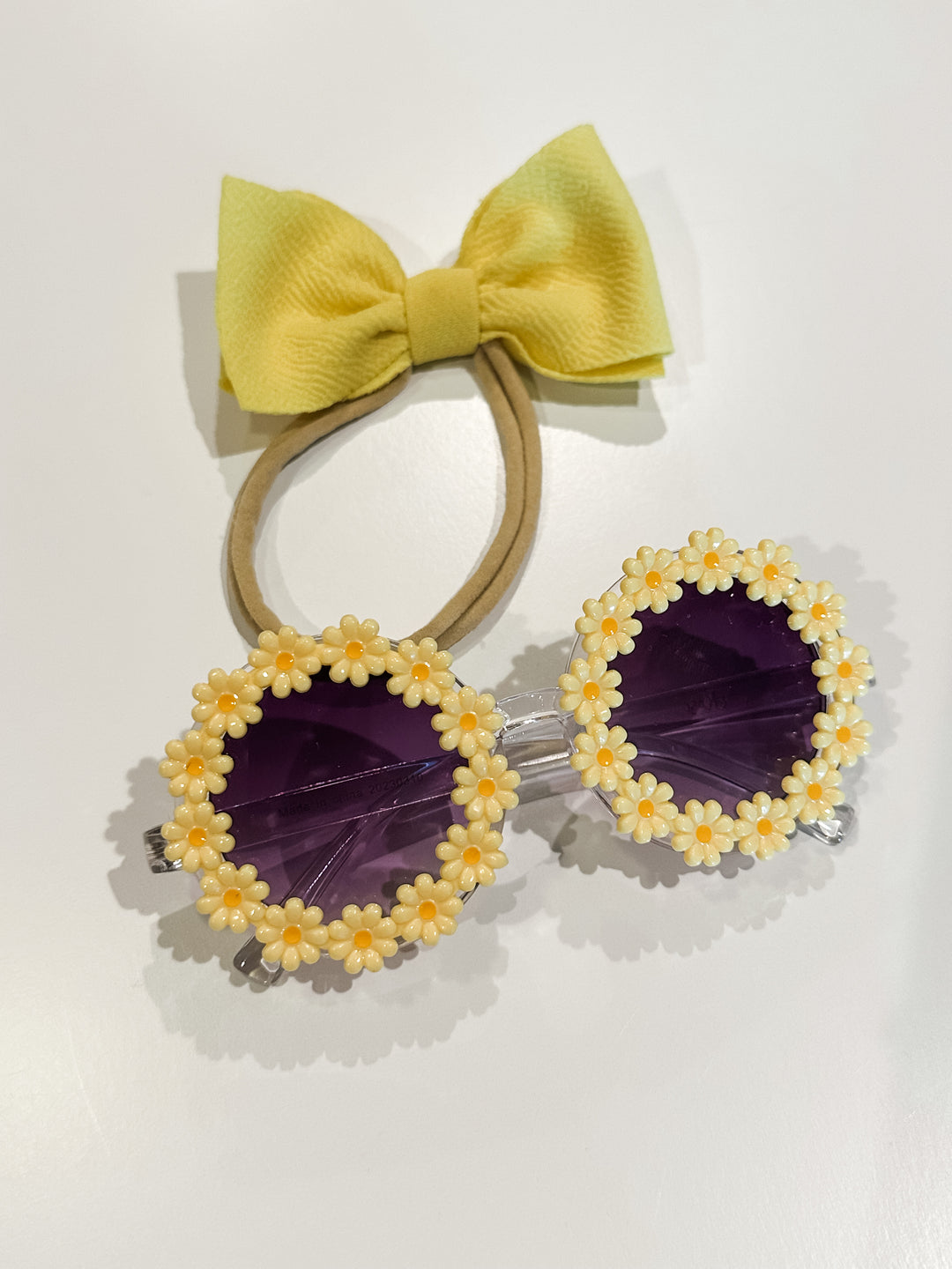 Yellow Daisy Sunglasses + Bow Stevie Js & Co
