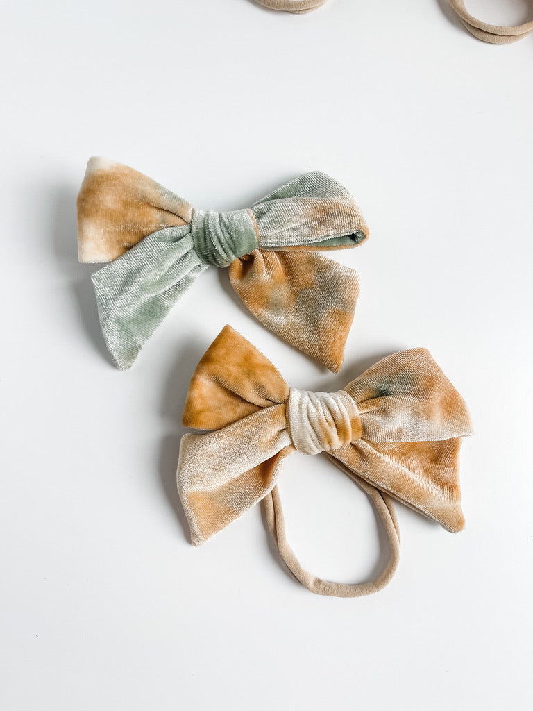 jungle "vibrant dainty velvet" large bow StevieJs