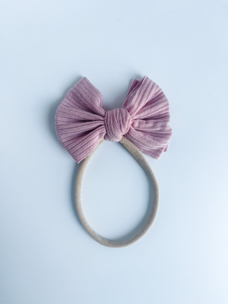 pink "ribbed" bow on nylon StevieJs