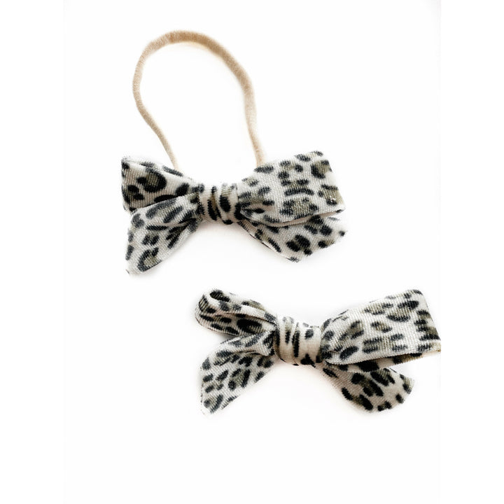 Snow Leopard Dainty Velvet Bow dainty velvet StevieJs   